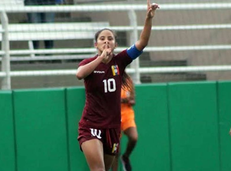 Venezolana Yerliane Moreno ficha por la UD Granadilla Tenerife
