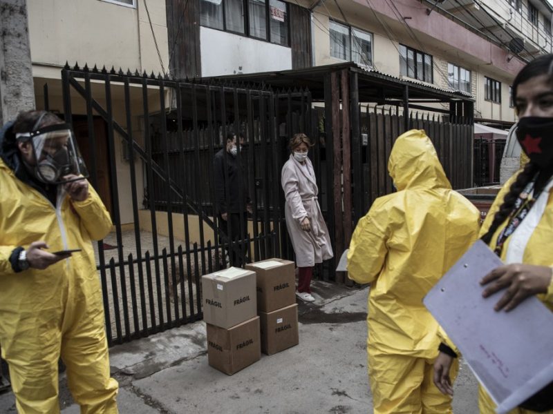 Chile sobrepasa los 1.000 fallecidos por coronarirus y roza los 100.0000 contagiados