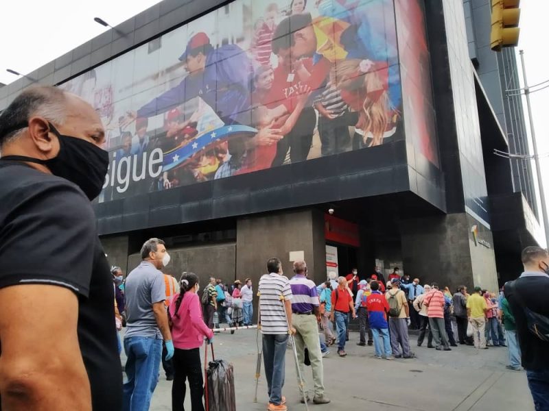 Actividad reducida para la banca en Caracas y seis estados esta semana, dice Sudeban