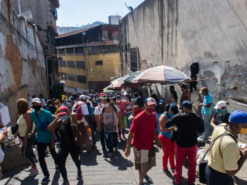 Venezuela es el país que menos redujo su movilidad en la pandemia #Prospectivas2020
