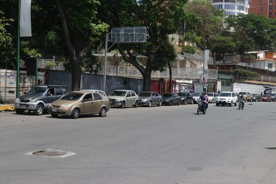 Estaciones de servicio en Libertador, Chacao y Baruta sin gasolina este #2Jun