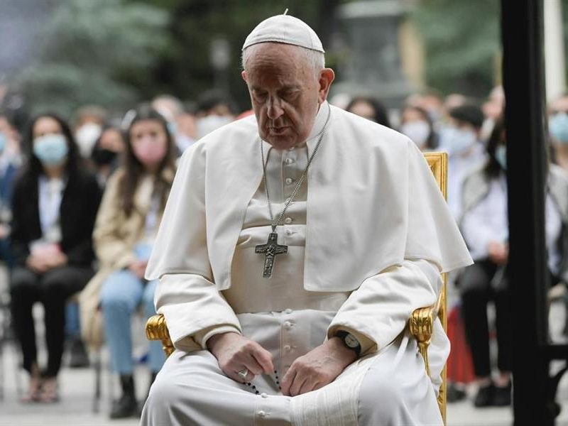 Papa Francisco sale este sábado del hospital