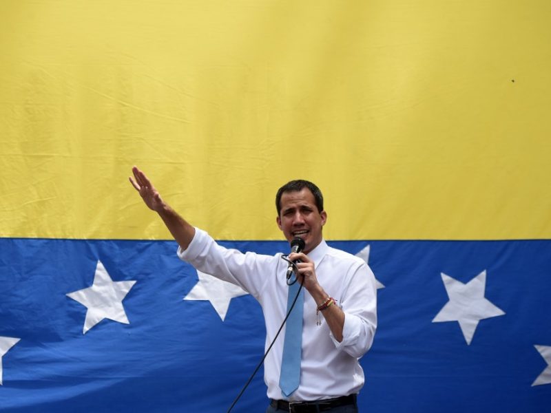¿Cuánto dinero público maneja Guaidó?, claves del #ConLaLuz