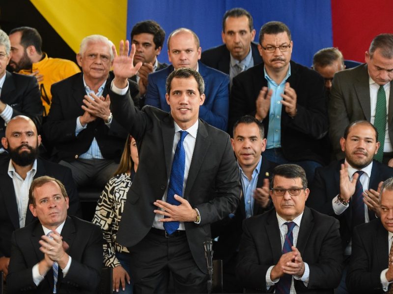 Venezuela: 17 meses de lucha de poder