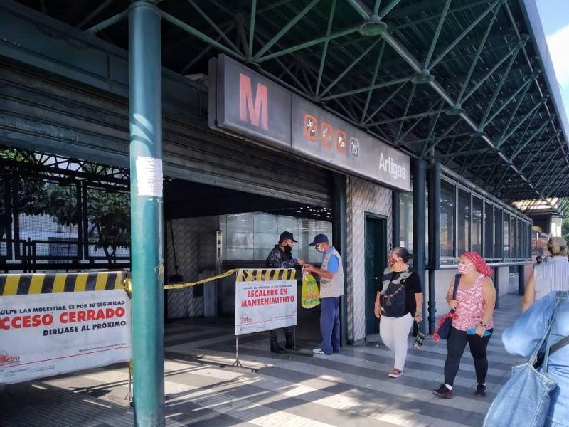 Metro de Caracas dejará entrar a trabajadores de sectores reactivados esta semana