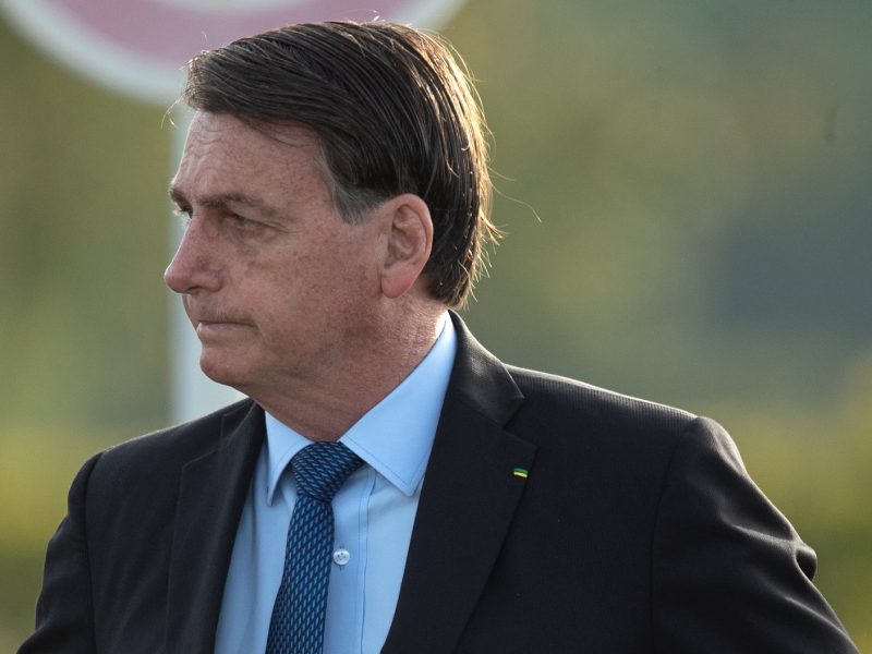 Bolsonaro da positivo por coronavirus y se trata con cloroquina