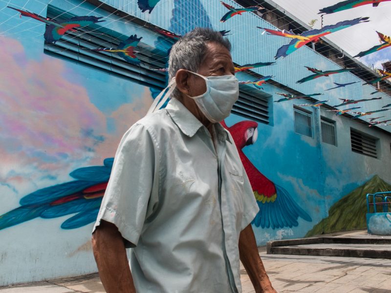 Venezuela reporta seis muertos y supera 18.000 casos de coronavirus este #31Jul Calles de Caracas, Petare, tapabocas