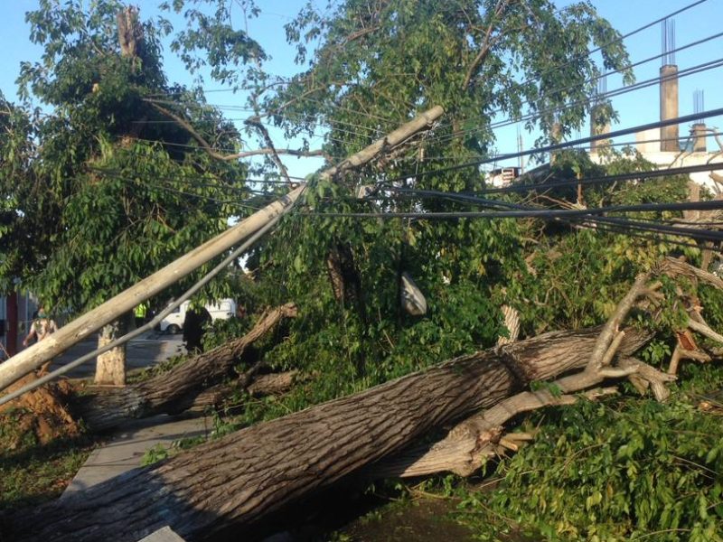 Cable submarino y fuerte aguacero dejan sin luz e incomunicada a la Isla de Margarita por más de 8 horas