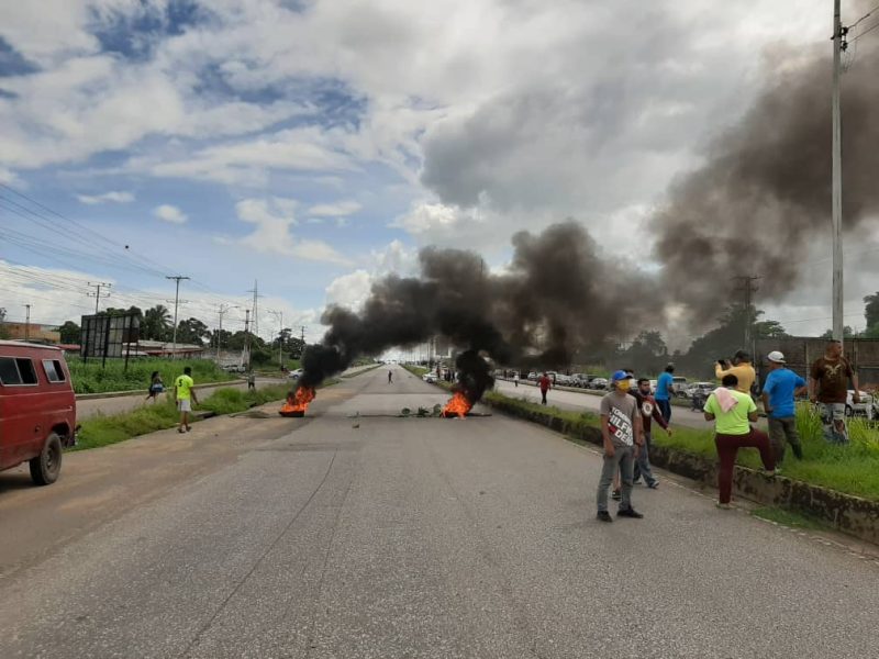 Protestas por gasolina en Bolívar y Monagas; en Nueva Esparta solo vendieron a precio dolarizado #10Ago