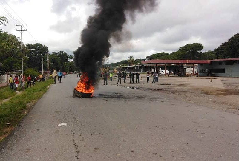 Protestas por gasolina en Bolívar, Cojedes y Monagas #24Ago