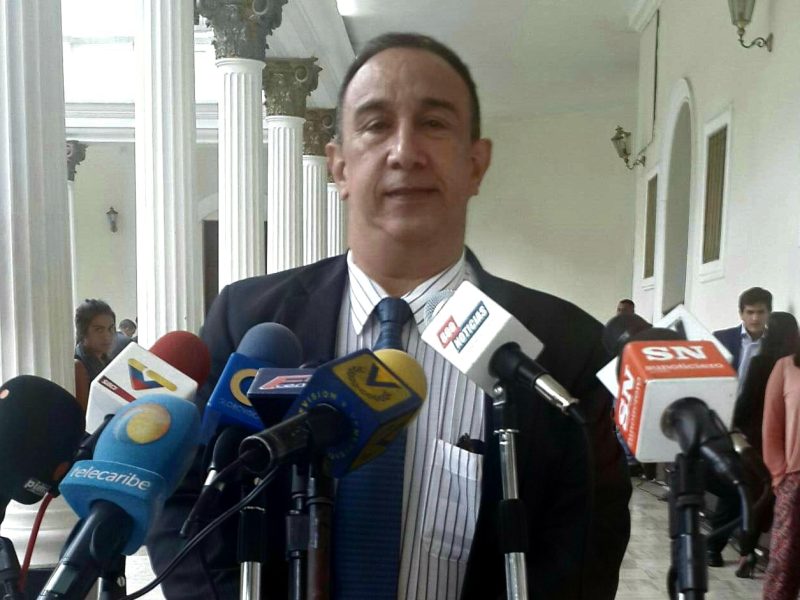 AN denuncia que diputado Tony Geara tiene COVID-19