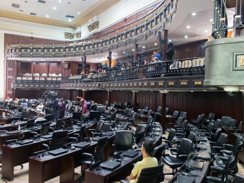 De qué acusan a los diputados que aparecen en lista de decreto de Maduro