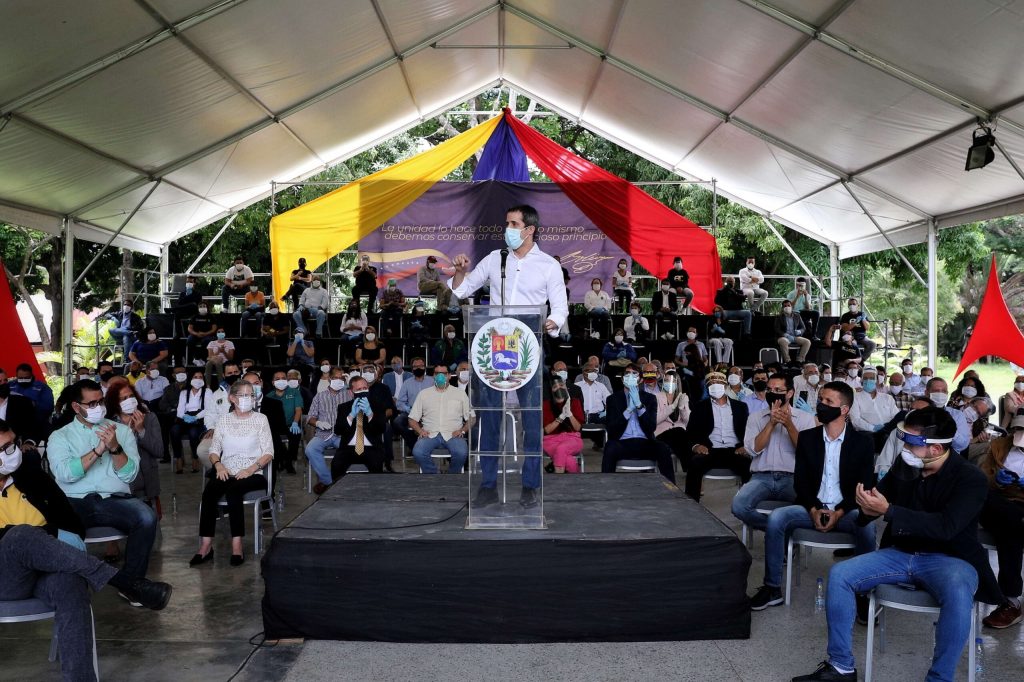 Guaidó anuncia organización de la protesta cívica en todo el paísntempla consulta popular con apoyo internacional