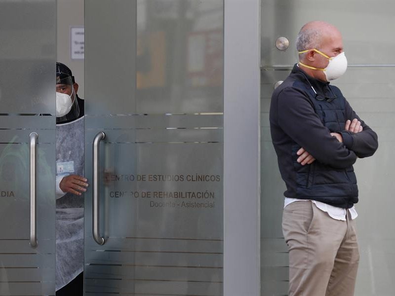 Pruebas masivas de vacuna contra el COVID-19 arrancan en Perú