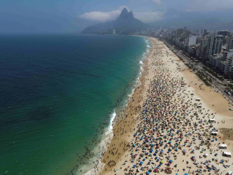 Brasil teme un repunte de la pandemia sin haber dejado atrás la primera ola