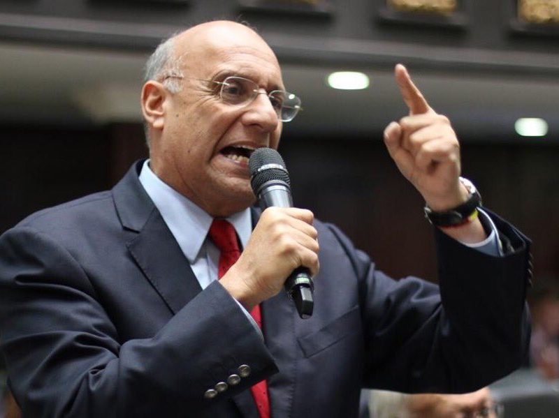 Diputado Williams Dávila da positivo para COVID-19