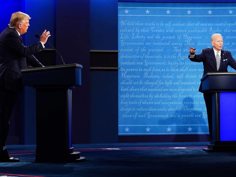Campaña de Biden acusa a Trump de fortalecer a Maduro tras denuncias de deportaciones