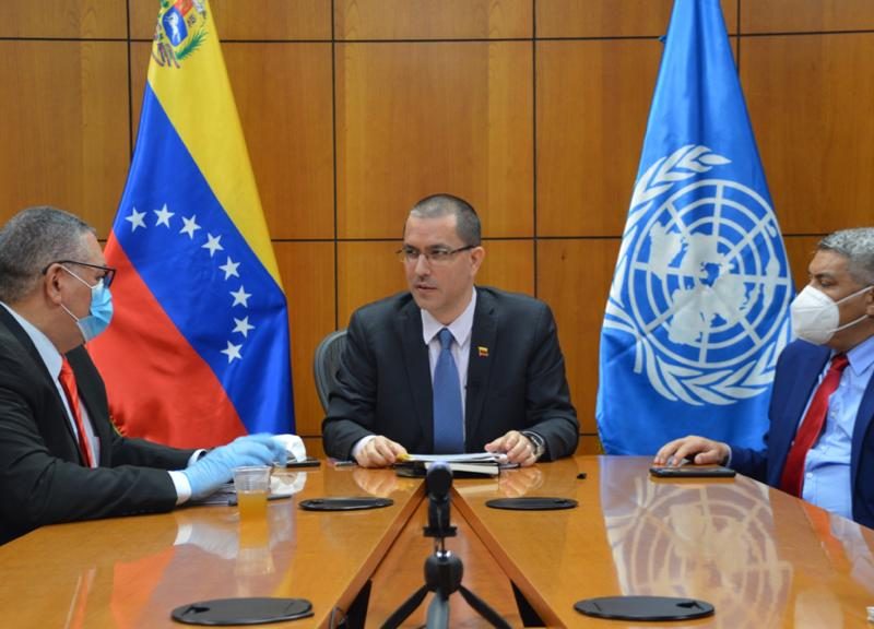 Venezuela reafirma que tiene "legítimos derechos" sobre el Esequibo
