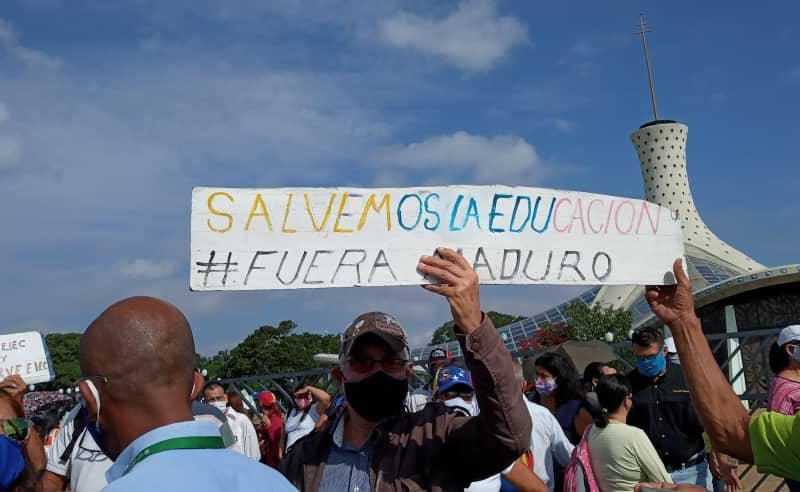Desde Anzoátegui hasta el Zulia, docentes protestaron por mejoras salariales este #21Oct