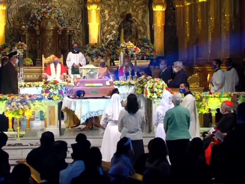 Así fue la exhumación de los restos de José Gregorio Hernández