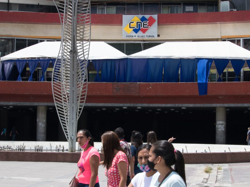 Súmate pide multar a Maduro por uso de medios públicos para promocionar al Psuv