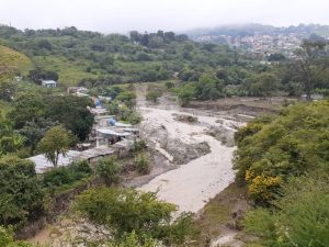 Protección Civil de Táchira registra 300 viviendas afectadas tras desbordamiento de La Zoquera este #11Nov