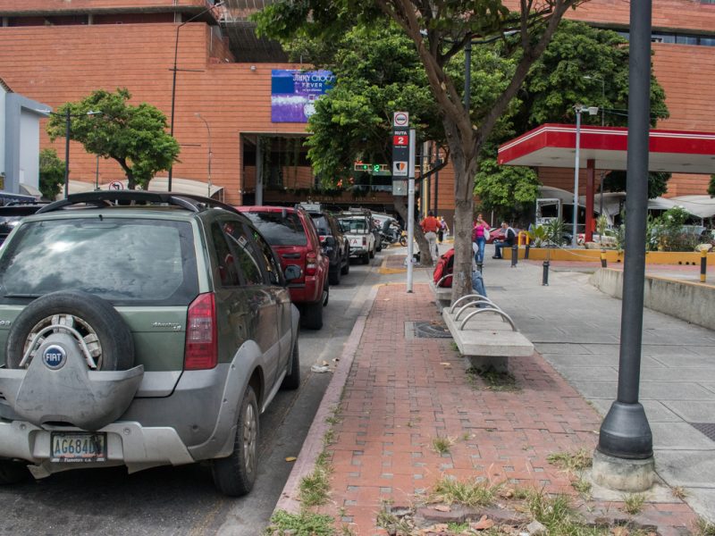"Estamos a las puertas de una nueva escasez de gasolina", advierte experto