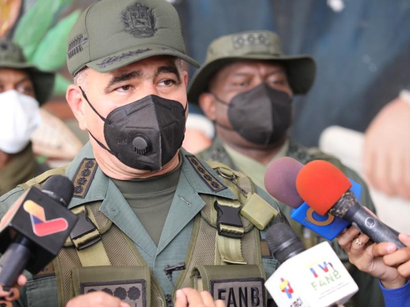 Padrino López: Ningún grupo armado podrá posarse sobre nuestra tierra para delinquir