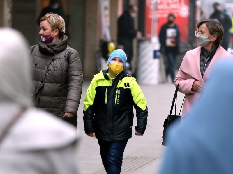Pandemia sobrepasa los 54 millones de casos y la curva sigue en ascenso - pasaporte de vacuna
