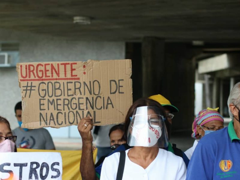 país Personal sanitario y docentes se movilizan en Caracas este #18Nov