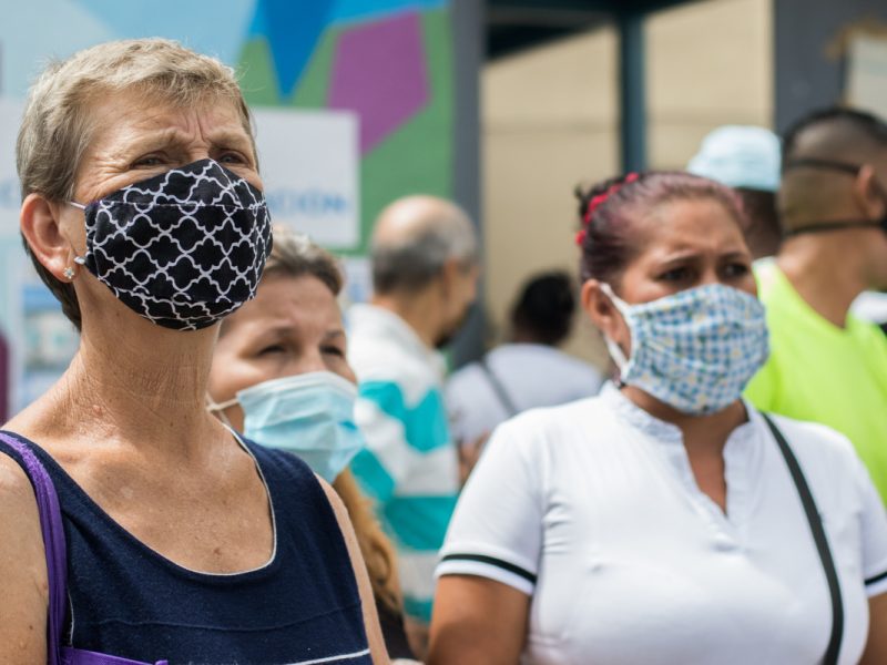 mujeres COVID-19