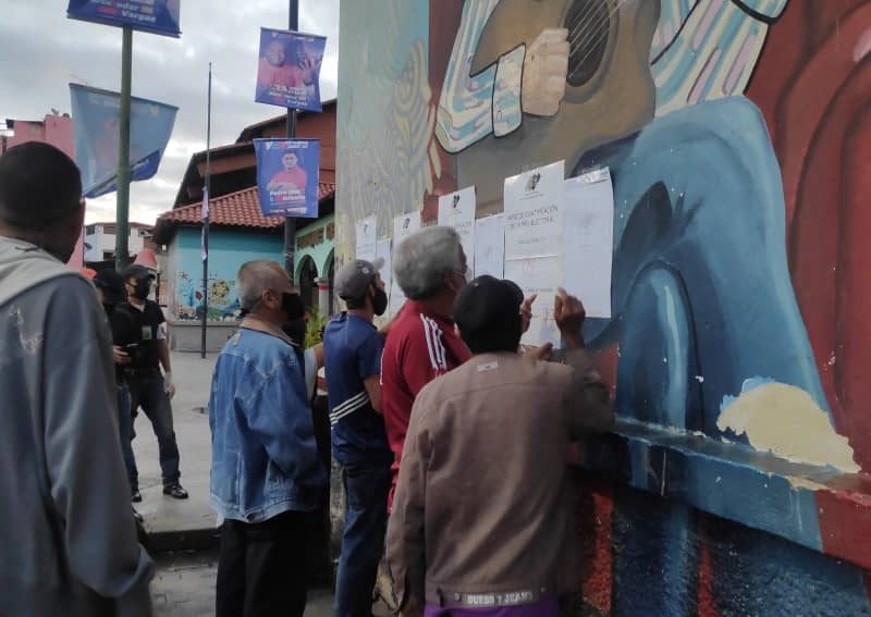 Así amanecen centros de votación en Caracas este domingo #6Dic