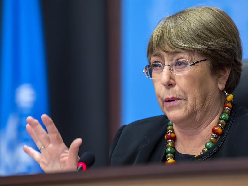 Bachelet ve alarmante la tendencia a la concentración de poderes en El Salvador