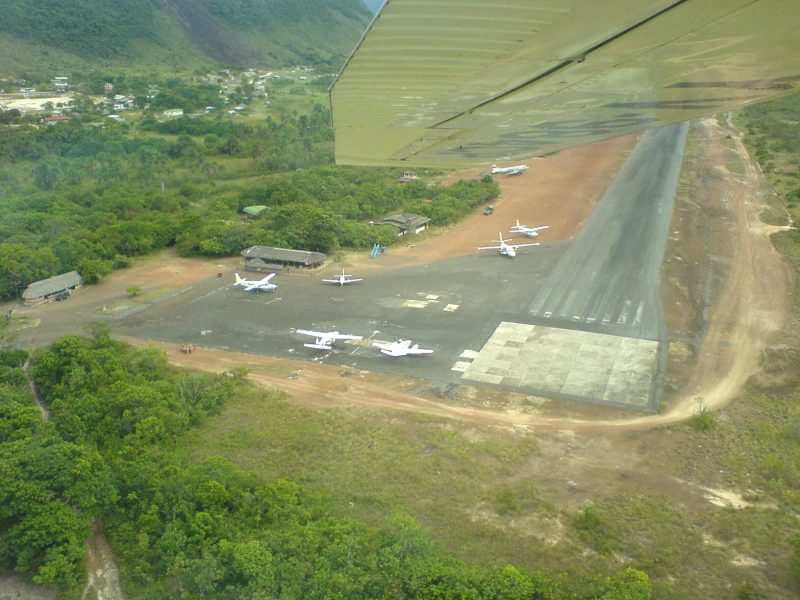 Inac reactiva vuelos hacia Canaima