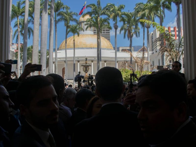 Diputados en incertidumbre ante la continuidad de la Asamblea Nacional