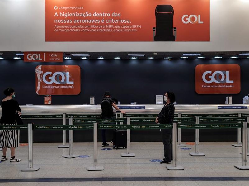 Brasil exigirá examen negativo de covid a quien desembarque en el país
