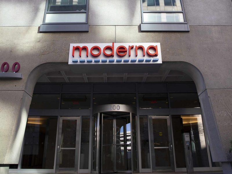 EEUU distribuirá vacunas de Moderna este #20Dic
