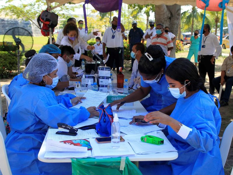Coronavirus en Latinoamérica: Ecuador y Colombia implantan toque de queda