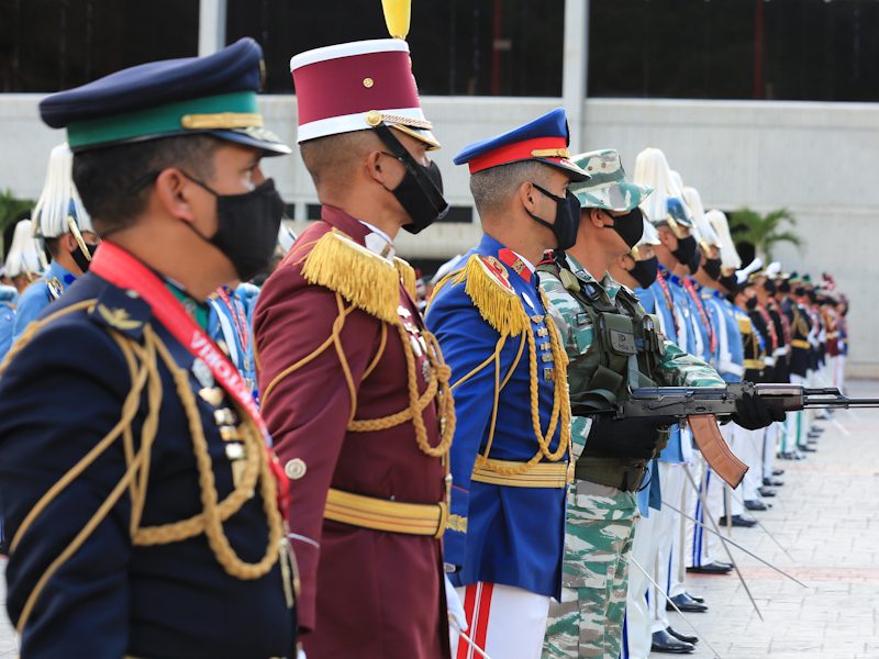 En Venezuela ha crecido la estructura "burocrática" militar, según Control Ciudadano