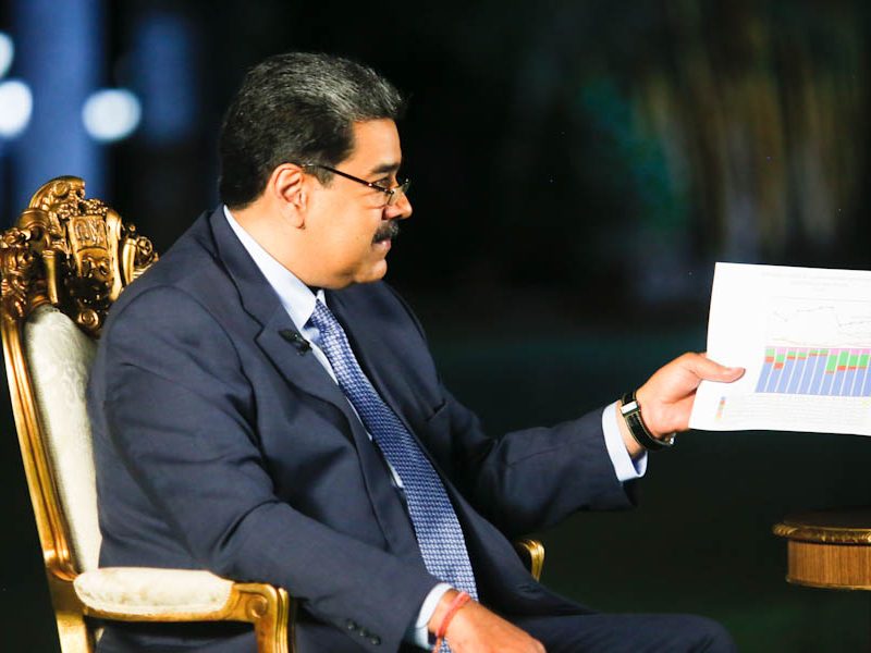 Maduro afirma que autorizarán cuentas bancarias en divisas