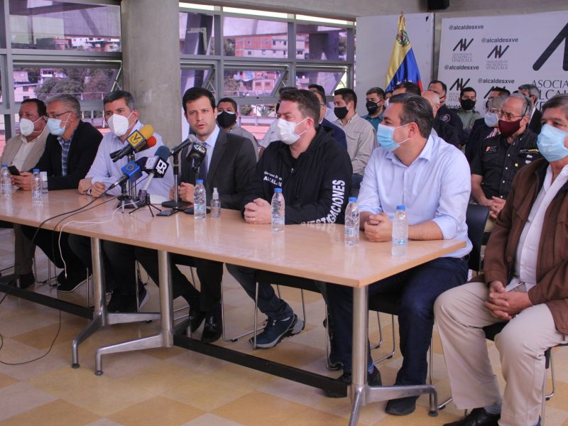 Alcaldes opositores proponen “acuerdo integral” para unificar candidatura en Miranda