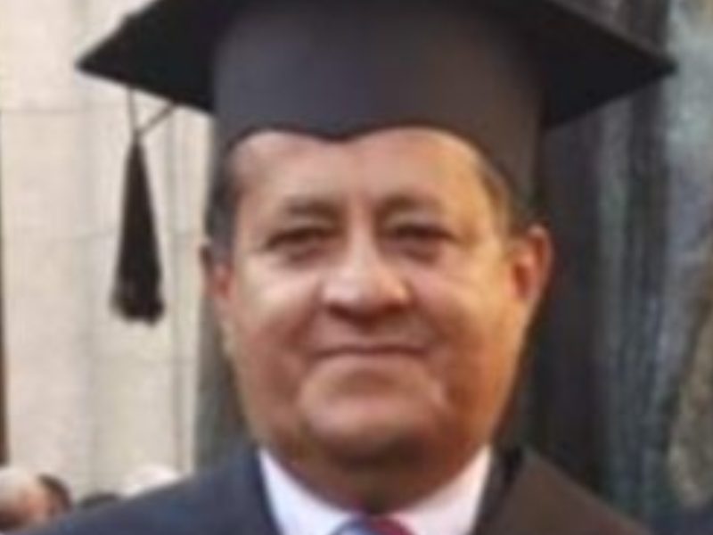 Fallece el urólogo Henry Salas por COVID-19 en Mérida