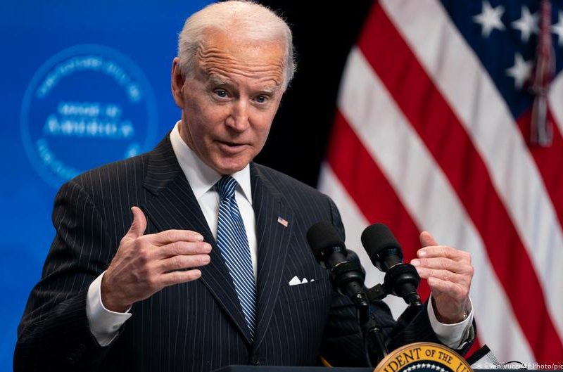 Biden quiere "agilizar" la naturalización de nueve millones de inmigrantes