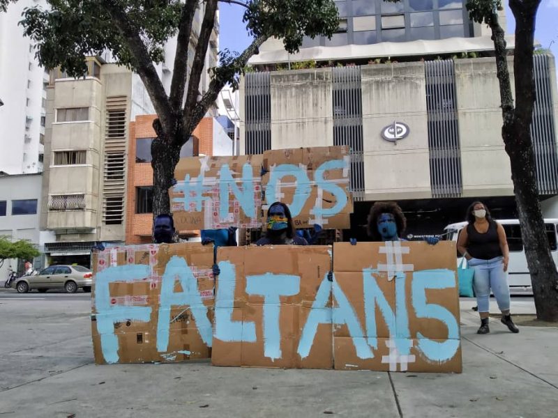 Protestan frente a MP por liberación de trabajadores de Azul Positivo