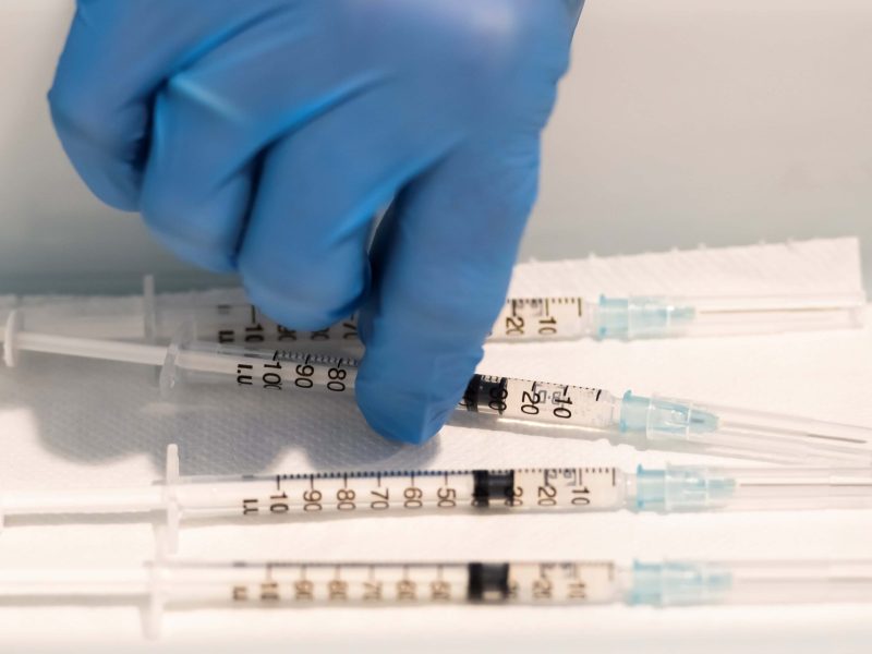 OPS pide al mecanismo Covax flexibilidad para que Venezuela pague vacunas