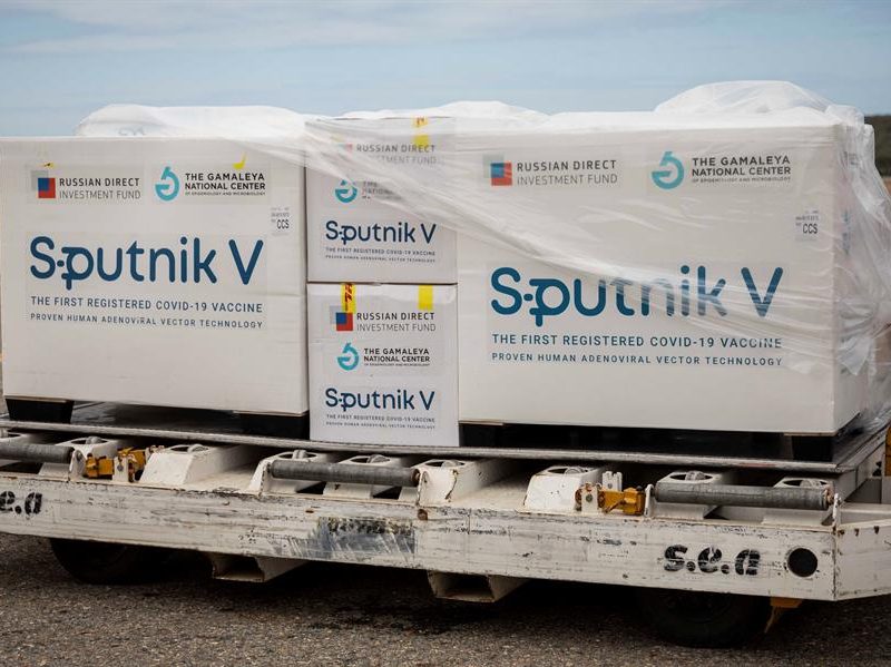 Llegan vacunas Sputnik-V al país