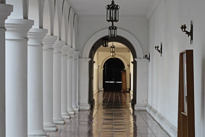 Academia de Medicina venezolana, preocupada por actos políticos masivos