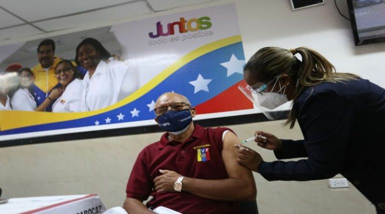 Anzoátegui recibe vacunas y Aragua y Carabobo inician inmunización- vacunar - gremios