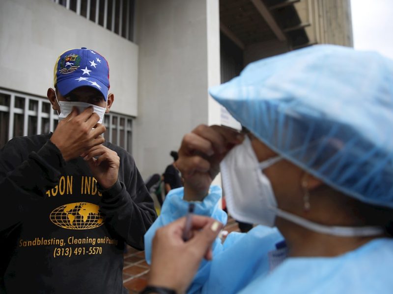 Día del Médico: gremio exige vacunas contra el COVID-19 para todo el sector salud