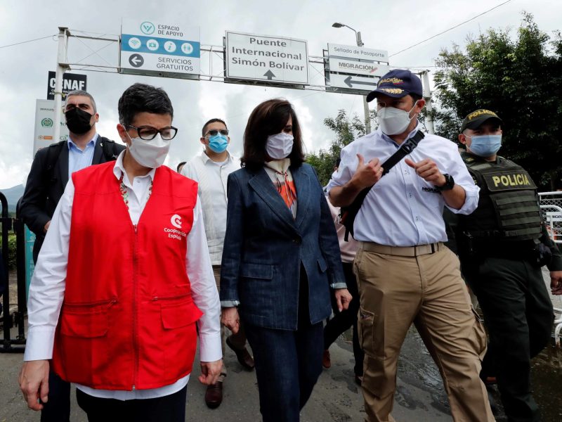 González Laya: Expulsar diplomáticos de Venezuela no ayuda al diálogo